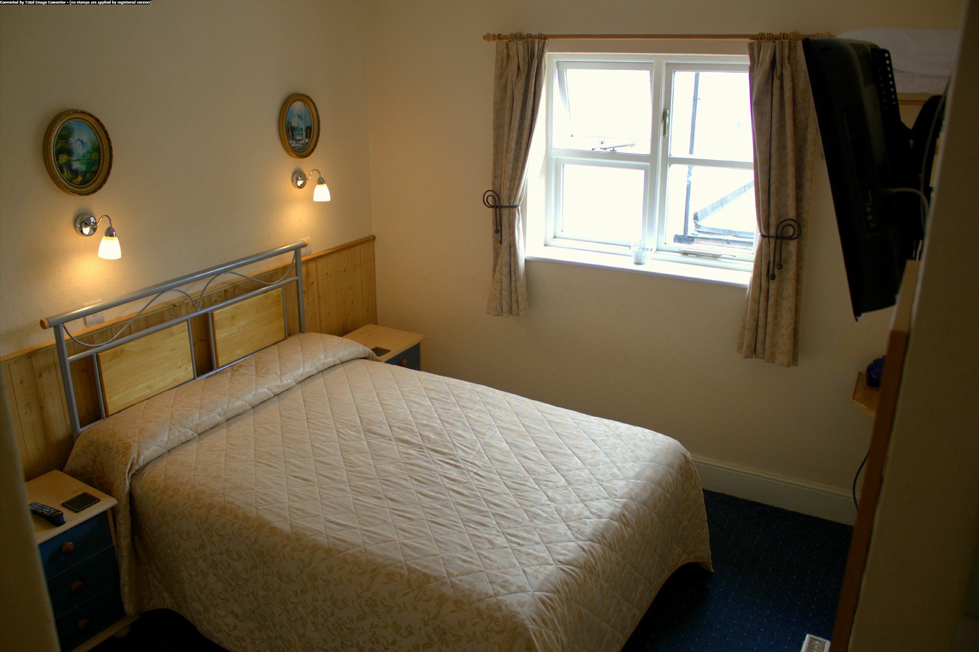 Gatwick Turret Guest House Horley Buitenkant foto